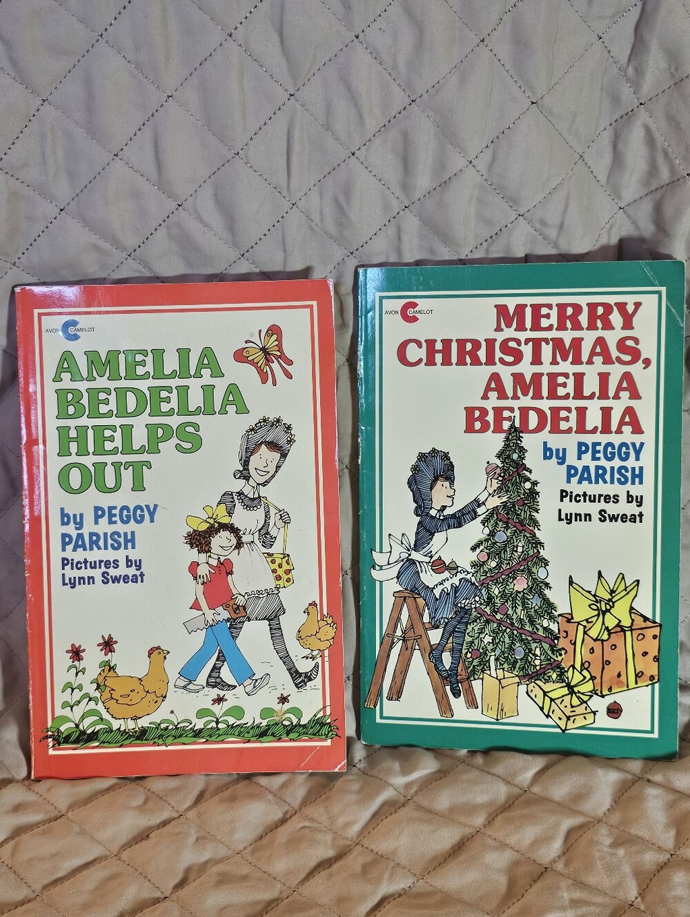 Pair Of Vintage 90s Amelia Bedelia Paperback Book Readers
